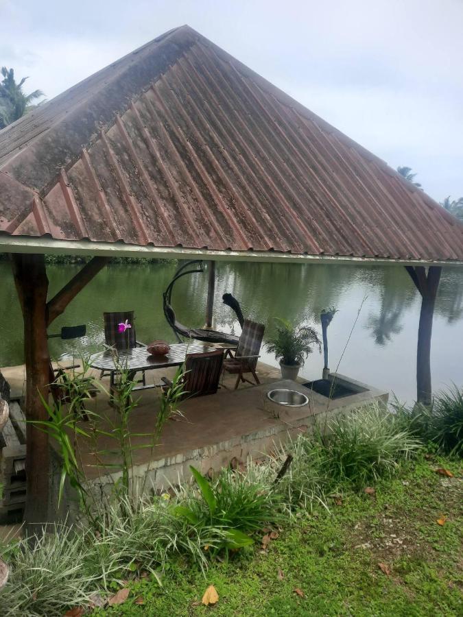 Orchid Island B&B On The River With Pool & Jetty Pacific Harbour Exterior foto